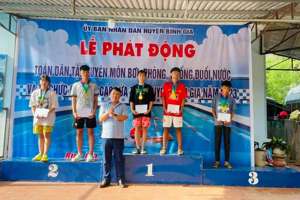 Lễ phát động toàn dân tuyên truyền môn bơi phòng chống đuối nước