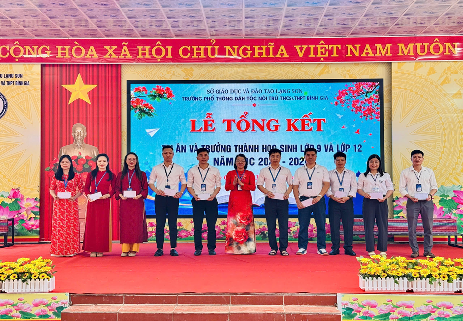 Lễ Tổng kết và Tri ân trưởng thành cho học sinh khối 9 và 12 năm học 2025-2026